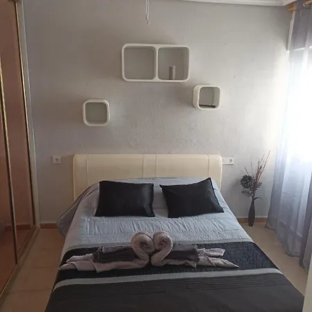 Piso Benijuzar * 托雷维耶哈
